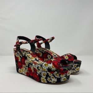 Vintage dolce and gabbana platform heels sandals